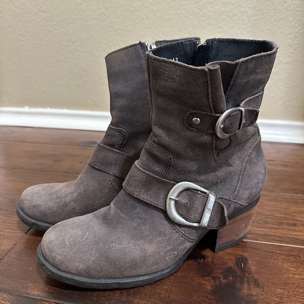 Born Brown Suede Boots 8.5